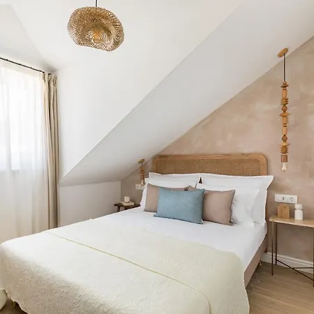 Old Town Experience, Sea View, Center&beach, 2bthr Apartamento