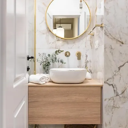 Daire Old Town Experience, Sea View, Center&beach, 2bthr Split