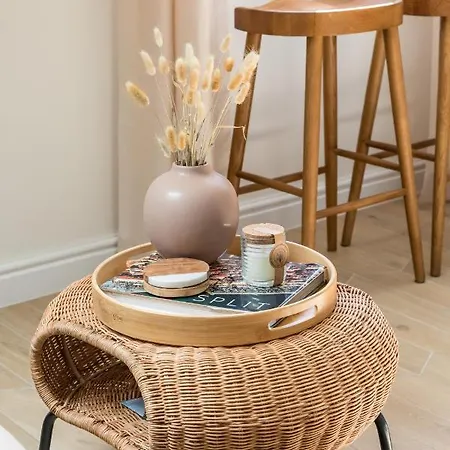 Old Town Experience, Sea View, Center&beach, 2bthr Apartamento